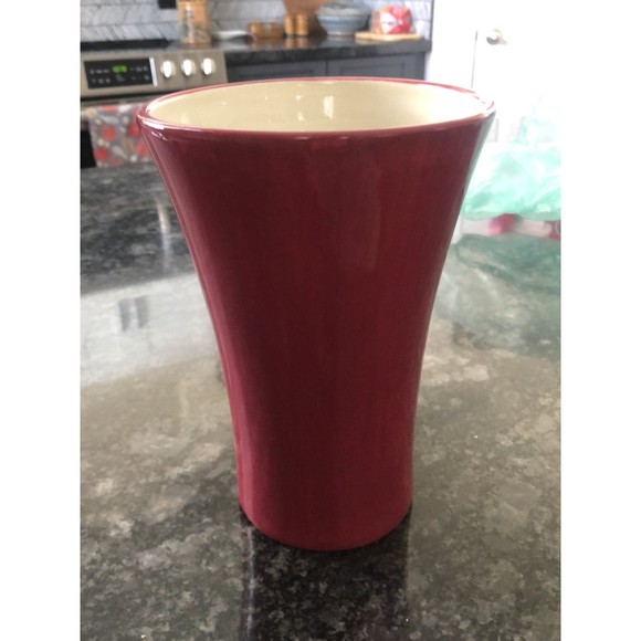 valentine ceramic rose vase 7 inches tall in perfect condition - Picture 3 of 4